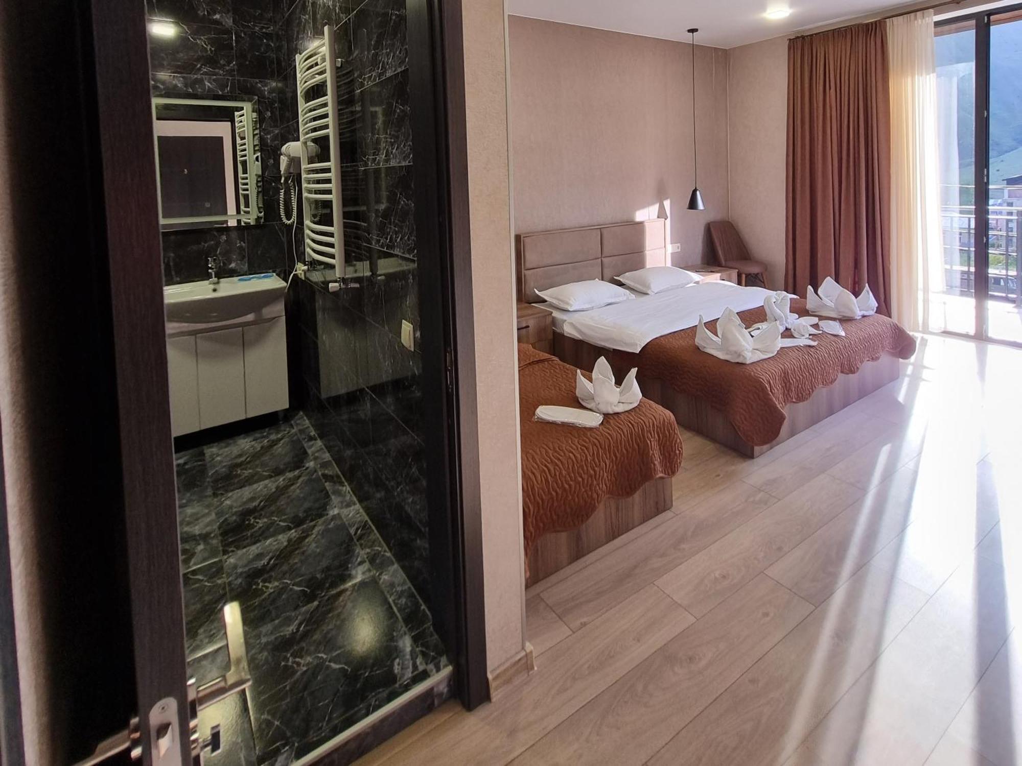 קזבגי Hotel Sweet Night חדר תמונה
