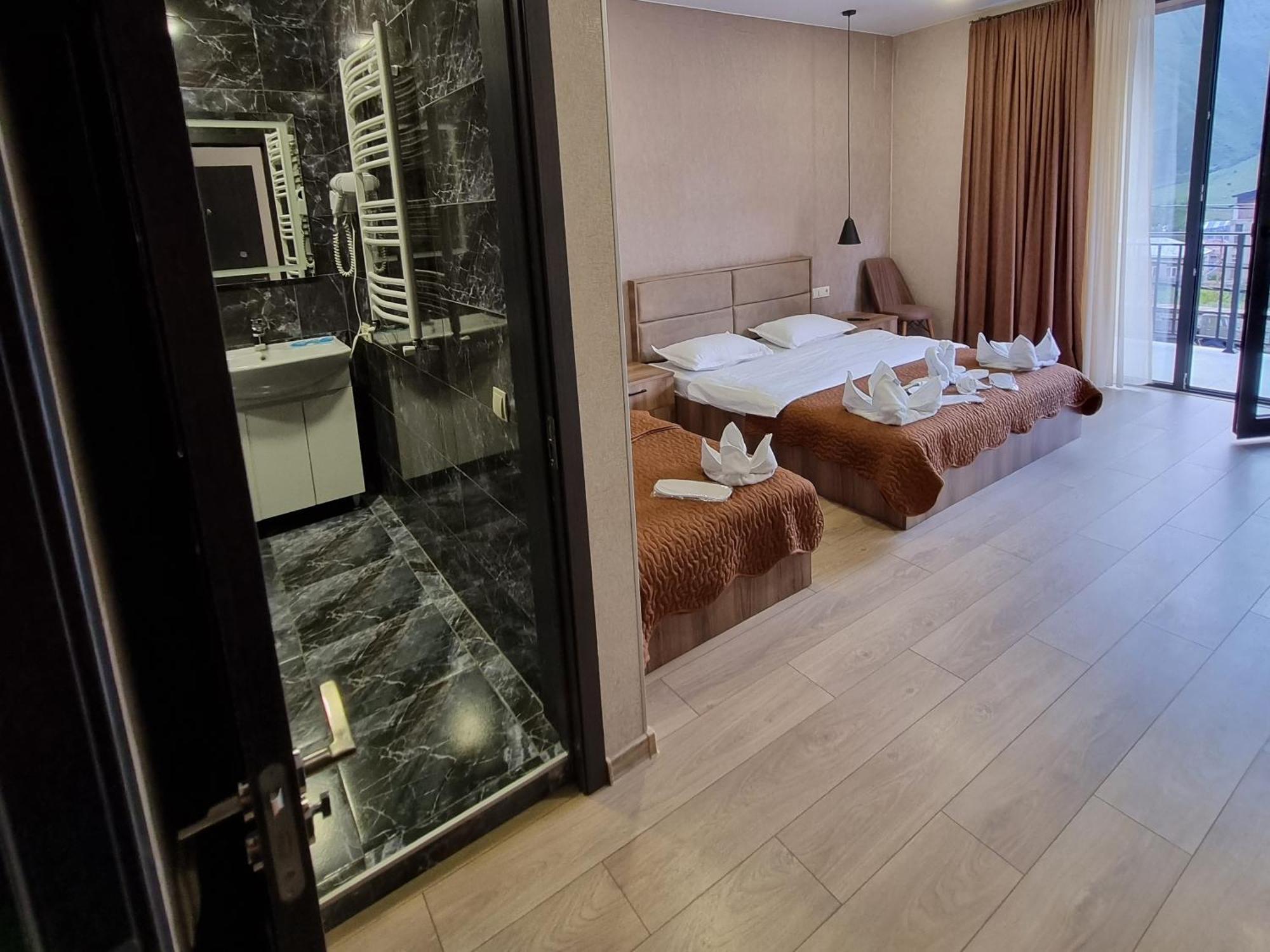 קזבגי Hotel Sweet Night חדר תמונה